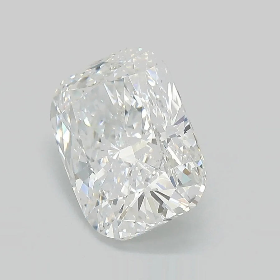 3.51ct Cushion modified Lab Grown Diamond (Colour E, Clarity VS1, IGI Certified)