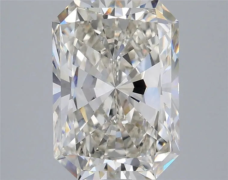 3.51ct Radiant Lab Grown Diamond (Colour G, Clarity VS1, IGI Certified)