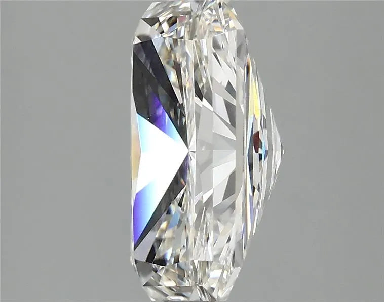 3.51ct Radiant Lab Grown Diamond (Colour H, Clarity VVS2, IGI Certified)