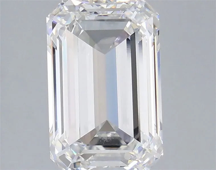3.53ct Emerald Lab Grown Diamond (Colour E, Clarity VVS1, IGI Certified)