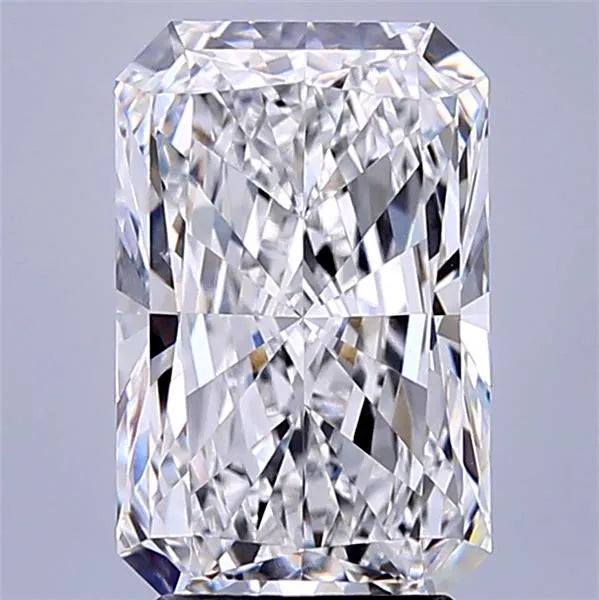 3.53ct Radiant Lab Grown Diamond (Colour D, Clarity VVS1, IGI Certified)