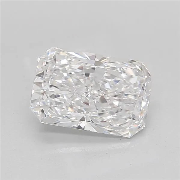 3.53ct Radiant Lab Grown Diamond (Colour D, Clarity VVS2, IGI Certified)