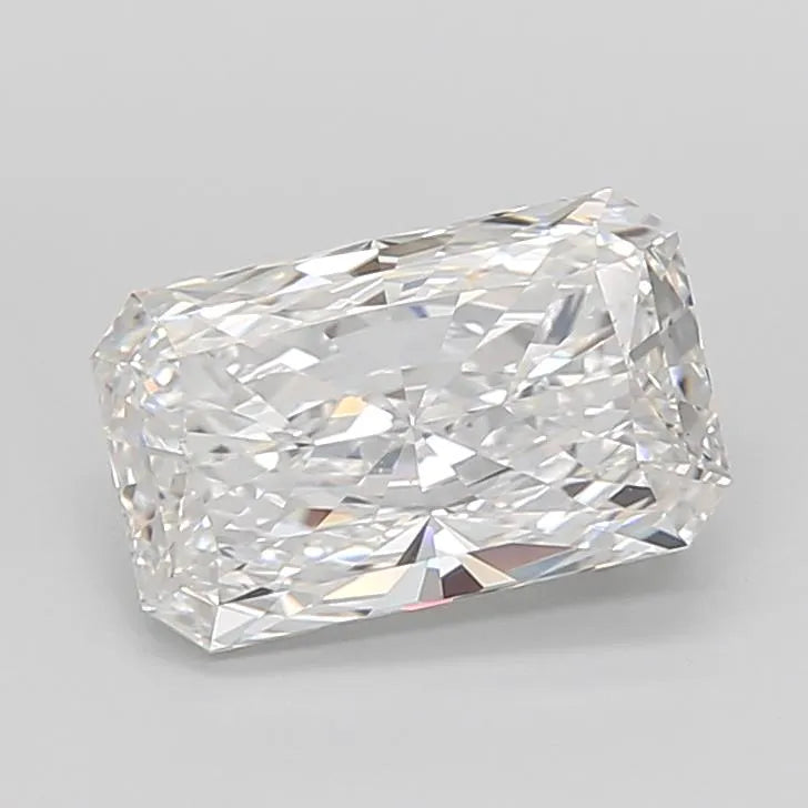 3.53ct Radiant Lab Grown Diamond (Colour E, Clarity VVS2, IGI Certified)