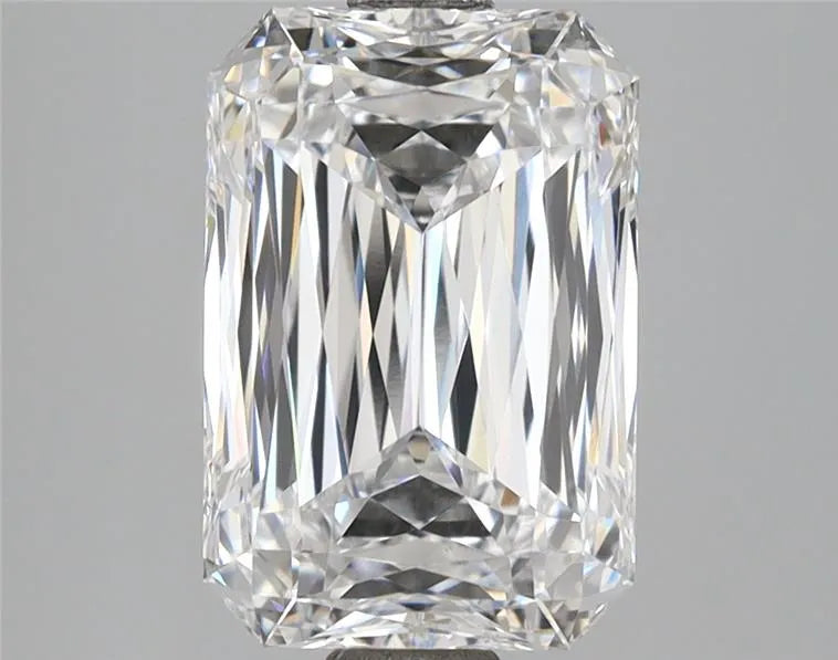 3.55ct Radiant Lab Grown Diamond (Colour D, Clarity VVS2, IGI Certified)