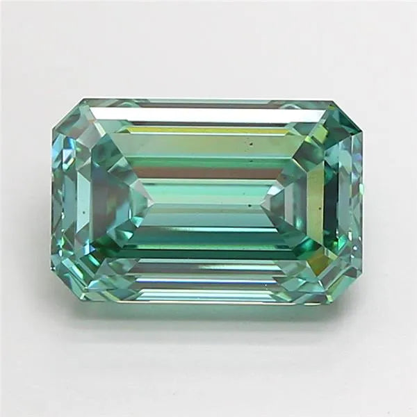 3.56ct Emerald Lab Grown Diamond (Colour Fancy Vivid Green, Clarity VS2, IGI Certified)