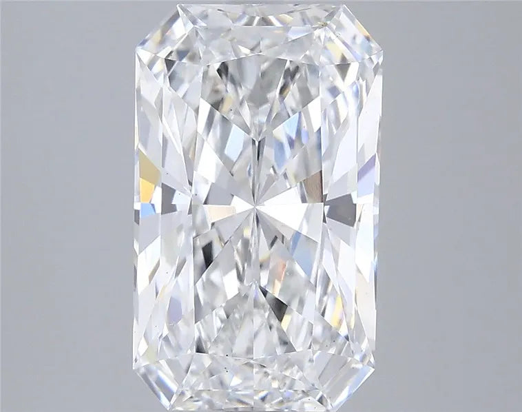 3.56ct Radiant Lab Grown Diamond (Colour D, Clarity VS2, IGI Certified)