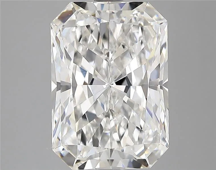 3.57ct Radiant Lab Grown Diamond (Colour F, Clarity VVS2, IGI Certified)