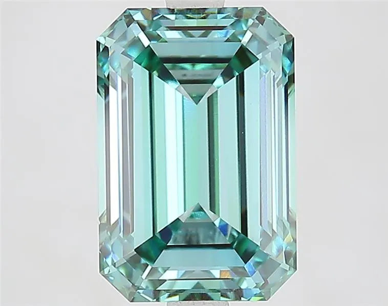3.58ct Emerald Lab Grown Diamond (Colour Fancy Vivid Green, Clarity VVS2, IGI Certified)