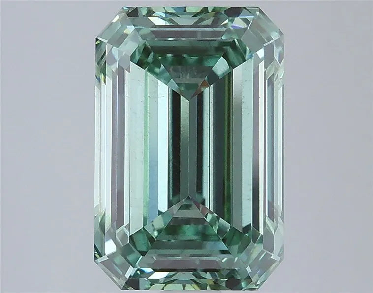 3.60ct Emerald Lab Grown Diamond (Colour Fancy Vivid Green, Clarity VS2, IGI Certified)