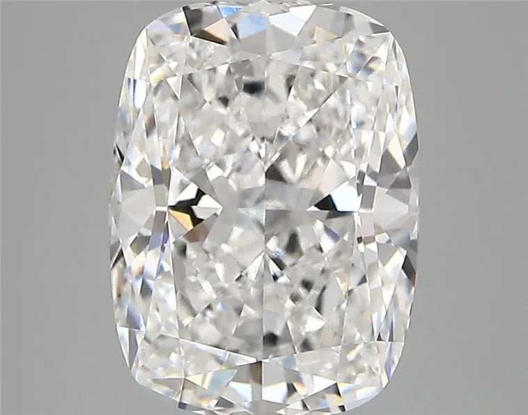 3.69ct Cushion modified Lab Grown Diamond (Colour E, Clarity VVS2, IGI Certified)