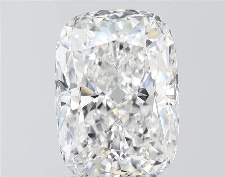 3.70ct Cushion modified Lab Grown Diamond (Colour E, Clarity VVS2, IGI Certified)