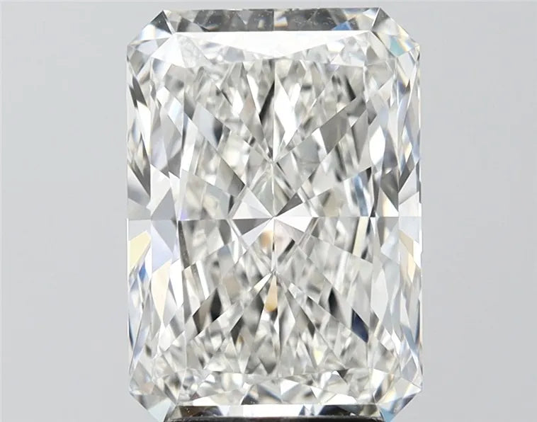 3.71ct Radiant Lab Grown Diamond (Colour F, Clarity VVS2, IGI Certified)