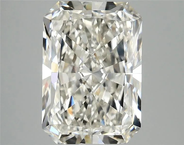 3.73ct Radiant Lab Grown Diamond (Colour H, Clarity VVS2, IGI Certified)