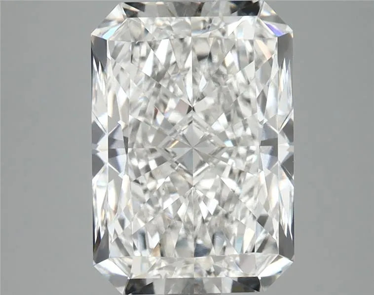 3.75ct Radiant Lab Grown Diamond (Colour F, Clarity VVS2, IGI Certified)