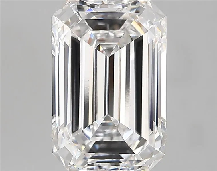 3.78ct Emerald Lab Grown Diamond (Colour D, Clarity VVS2, IGI Certified)