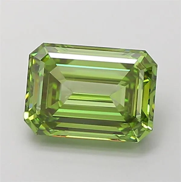 3.81ct Emerald Lab Grown Diamond (Colour Fancy Vivid Green, Clarity VVS2, IGI Certified)