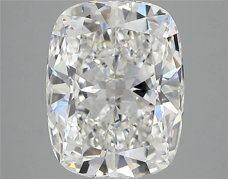 3.82ct Cushion modified Lab Grown Diamond (Colour E, Clarity VVS2, IGI Certified)