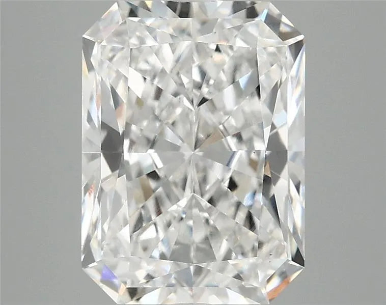 3.82ct Radiant Lab Grown Diamond (Colour E, Clarity VS1, IGI Certified)