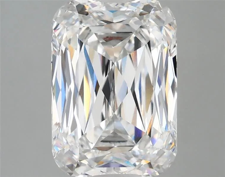 3.83ct Cushion modified Lab Grown Diamond (Colour E, Clarity VVS2, IGI Certified)