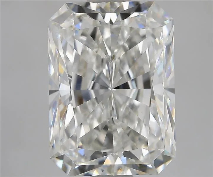 3.85ct Radiant Lab Grown Diamond (Colour F, Clarity VVS2, IGI Certified)