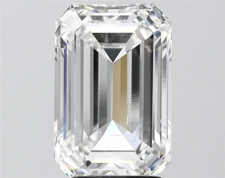 3.86ct Emerald Lab Grown Diamond (Colour E, Clarity VVS2, IGI Certified)