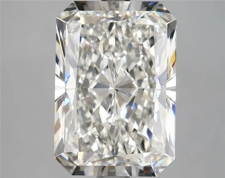 3.90ct Radiant Lab Grown Diamond (Colour F, Clarity VVS2, IGI Certified)