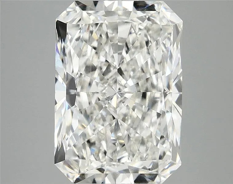 3.92ct Radiant Lab Grown Diamond (Colour F, Clarity VVS2, IGI Certified)