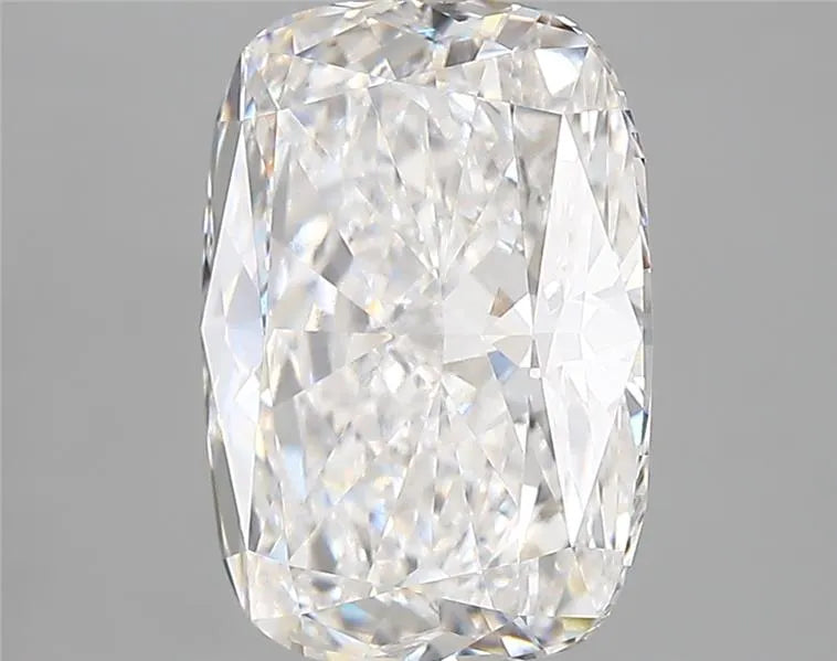 3.97ct Cushion modified Lab Grown Diamond (Colour E, Clarity VVS1, IGI Certified)