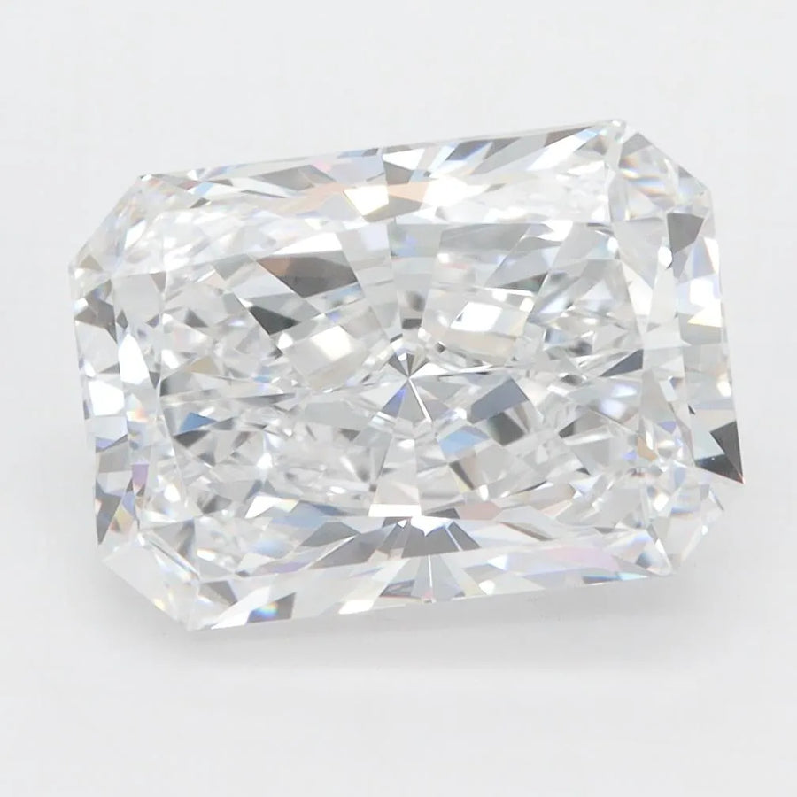 3.99ct Radiant Lab Grown Diamond (Colour E, Clarity VVS1, IGI Certified)