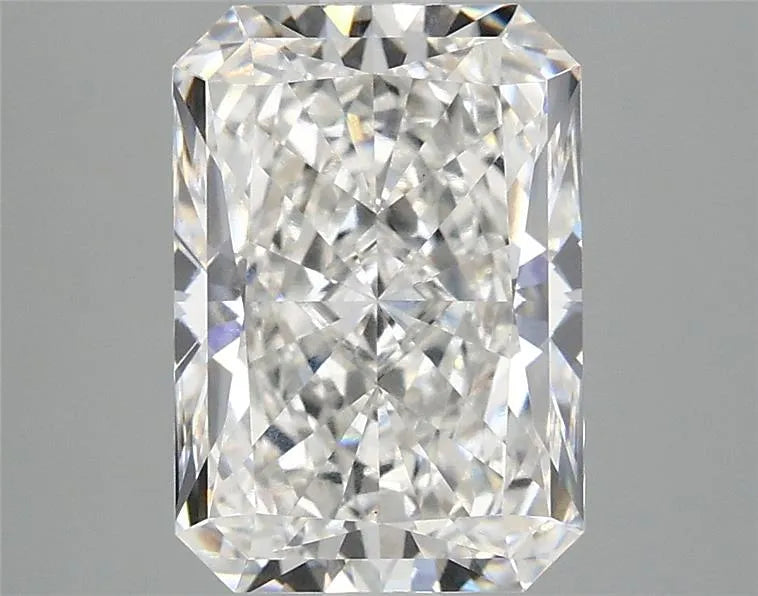 3.10ct Radiant Lab Grown Diamond (Colour E, Clarity VVS2, IGI Certified)