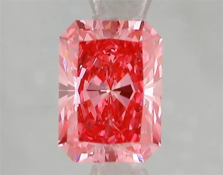 1.01ct Radiant Lab Grown Diamond (Colour Fancy Vivid Pink, Clarity VS2, IGI Certified)