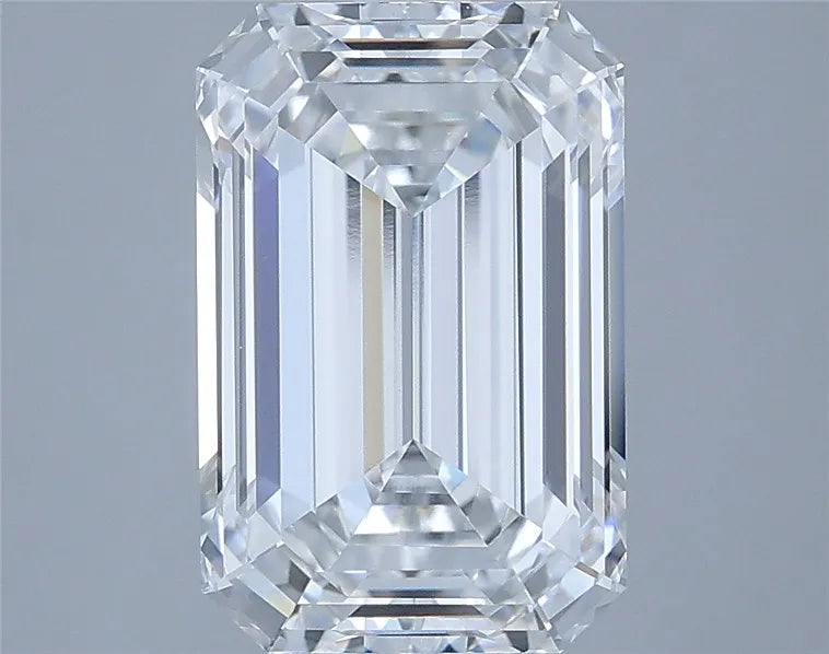 4.00ct Emerald Lab Grown Diamond (Colour E, Clarity VVS2, IGI Certified)