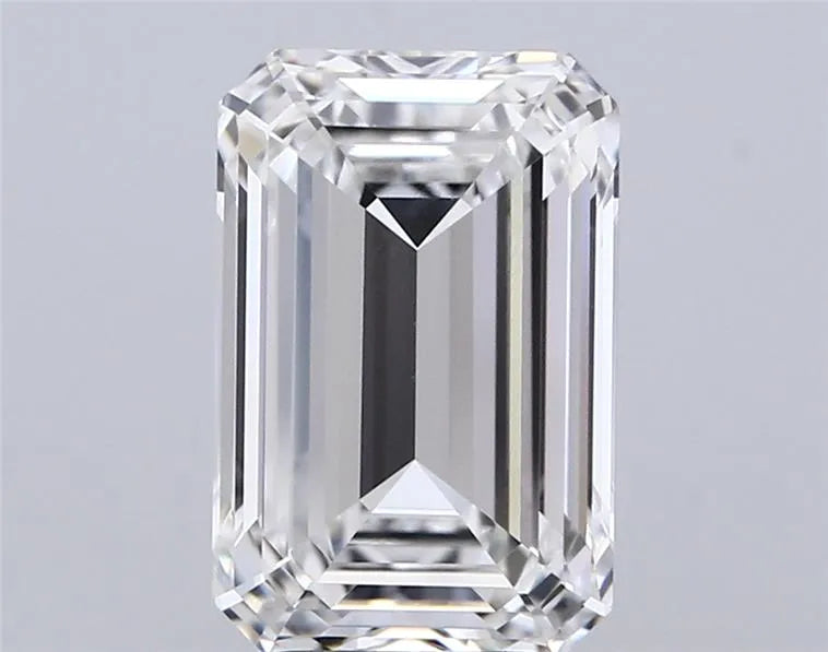4.00ct Emerald Lab Grown Diamond (Colour F, Clarity VS2, IGI Certified)