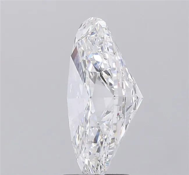 4.00ct Oval Lab Grown Diamond (Colour E, Clarity VVS2, IGI Certified)