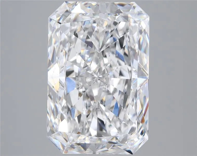 4.00ct Radiant Lab Grown Diamond (Colour E, Clarity VS2, IGI Certified)