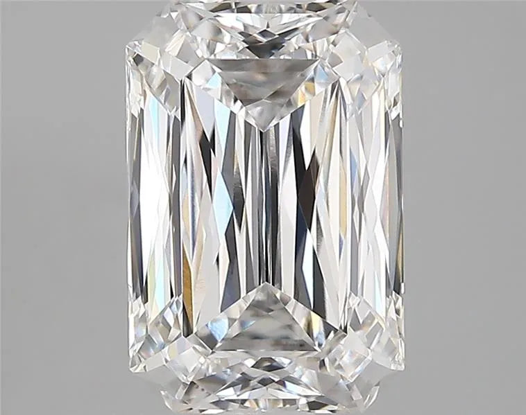 4.00ct Radiant Lab Grown Diamond (Colour E, Clarity VVS2, IGI Certified)