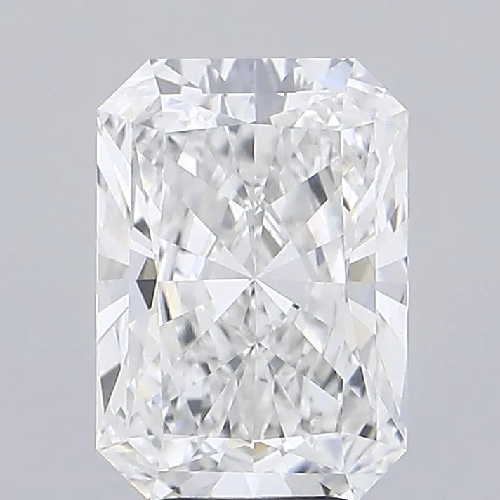 4.00ct Radiant Lab Grown Diamond (Colour E, Clarity VVS2, IGI Certified)