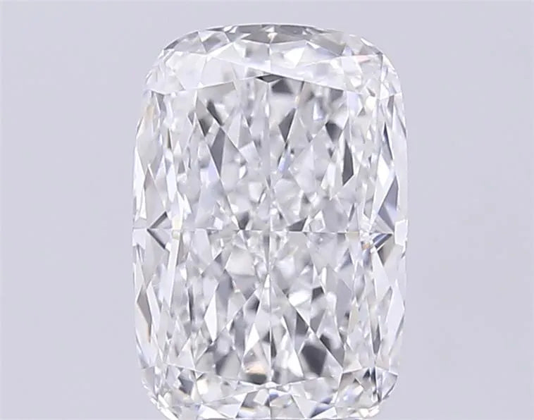 4.01ct Cushion modified Lab Grown Diamond (Colour E, Clarity VVS2, IGI Certified)