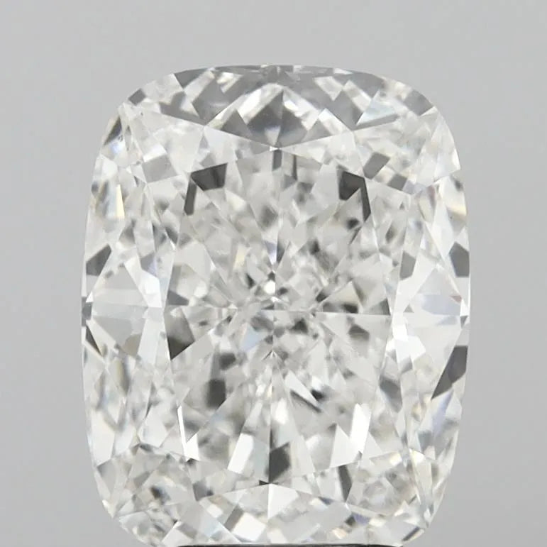 4.01ct Cushion modified Lab Grown Diamond (Colour F, Clarity VVS2, IGI Certified)
