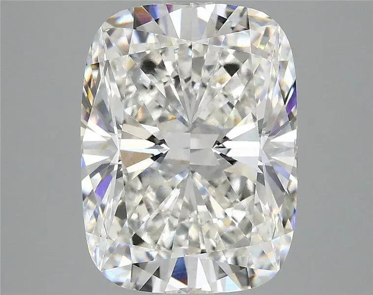 4.01ct Cushion modified Lab Grown Diamond (Colour G, Clarity VVS2, IGI Certified)