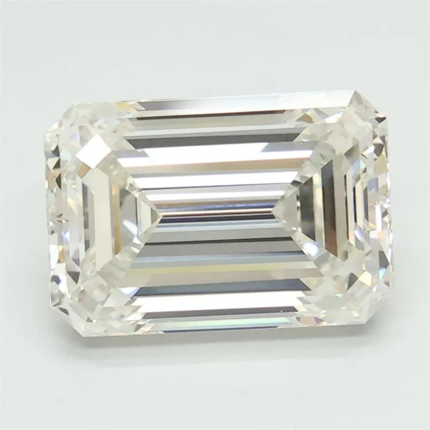 4.01ct Emerald Lab Grown Diamond (Colour G, Clarity VVS2, IGI Certified)
