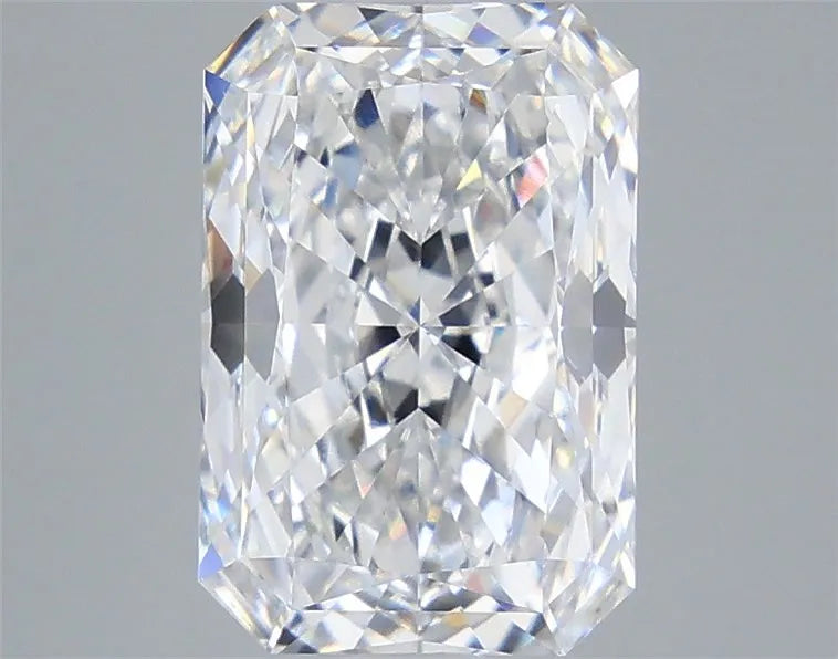 4.01ct Radiant Lab Grown Diamond (Colour D, Clarity VVS2, IGI Certified)
