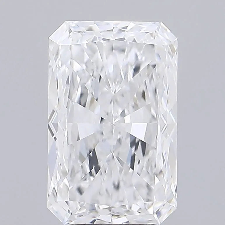 4.01ct Radiant Lab Grown Diamond (Colour E, Clarity VVS1, IGI Certified)