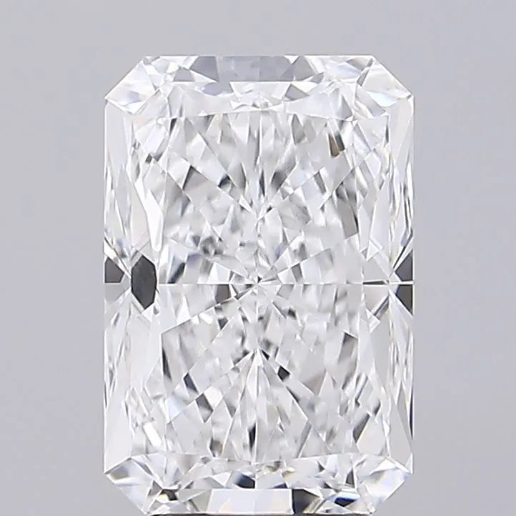 4.01ct Radiant Lab Grown Diamond (Colour E, Clarity VVS1, IGI Certified)