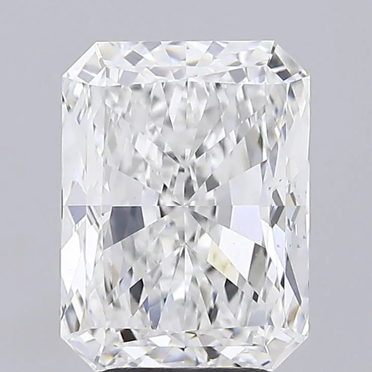 4.01ct Radiant Lab Grown Diamond (Colour E, Clarity VVS2, IGI Certified)