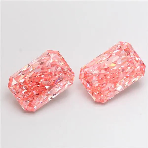 4.01ct Radiant Lab Grown Diamond (Colour Fancy Vivid Pink, Clarity VS1, IGI Certified)