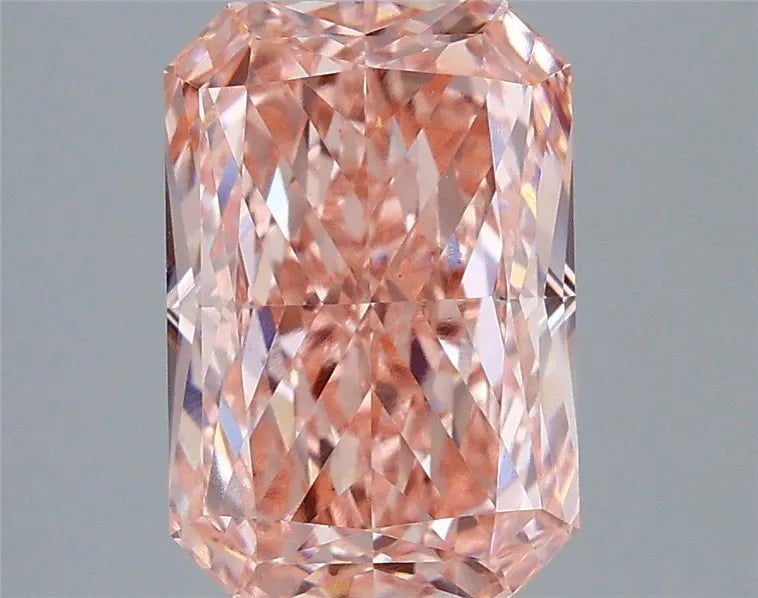 4.01ct Radiant Lab Grown Diamond (Colour Fancy Vivid Pink, Clarity VVS2, IGI Certified)