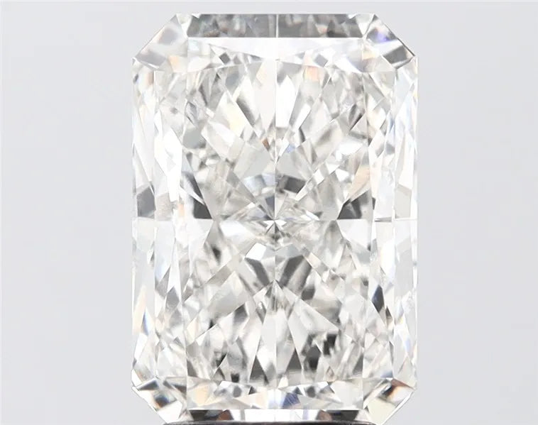 4.01ct Radiant Lab Grown Diamond (Colour G, Clarity SI1, IGI Certified)