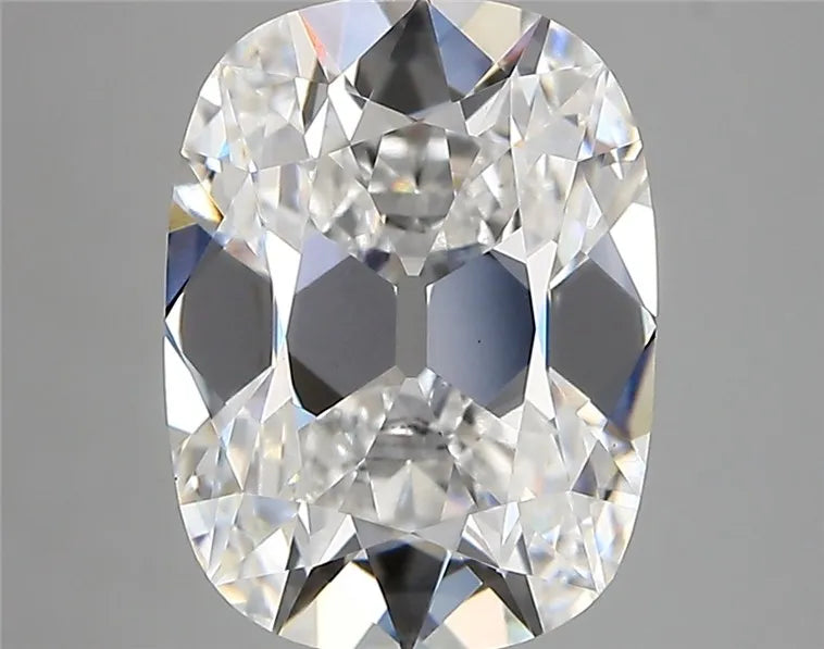 4.02ct Cushion modified Lab Grown Diamond (Colour E, Clarity VVS2, IGI Certified)