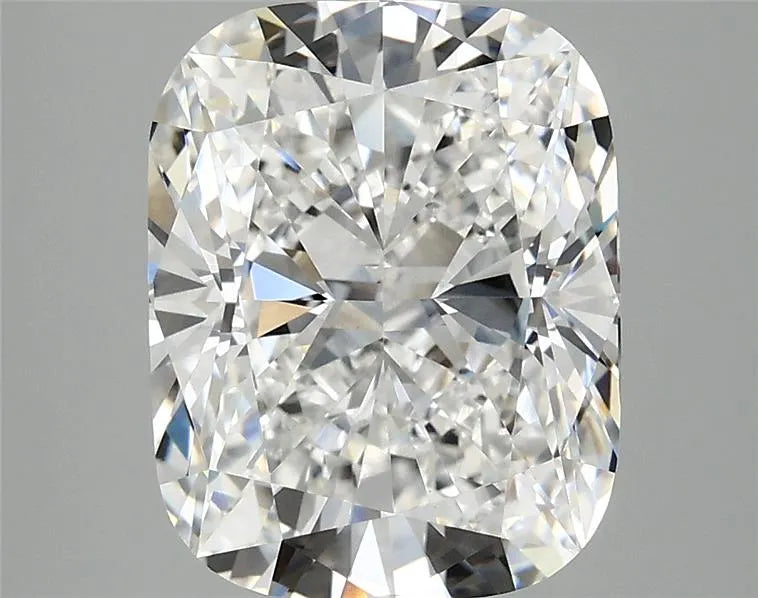 4.03ct Cushion modified Lab Grown Diamond (Colour E, Clarity VVS2, IGI Certified)